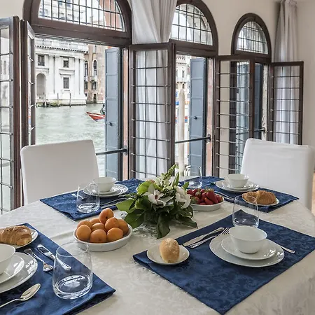 Love Canal Grande Hotel